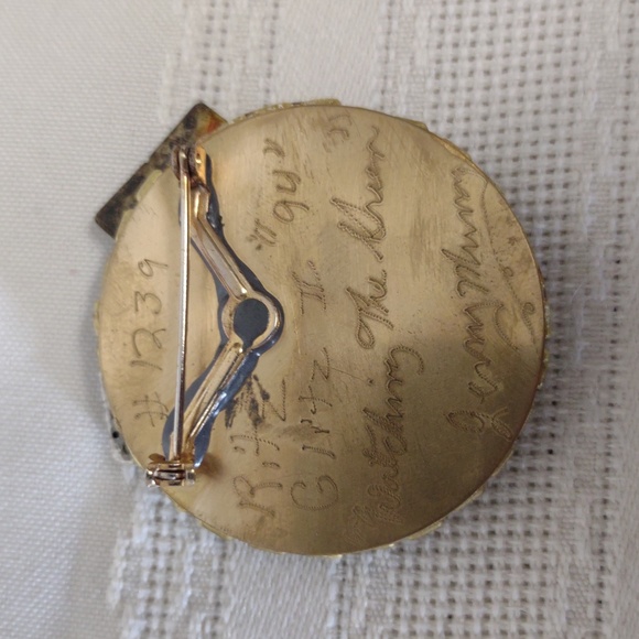 Interesting Brooch - Picture 3 of 3